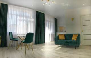 Апартаменты Luxury Emerald Apartments Ирпень-0